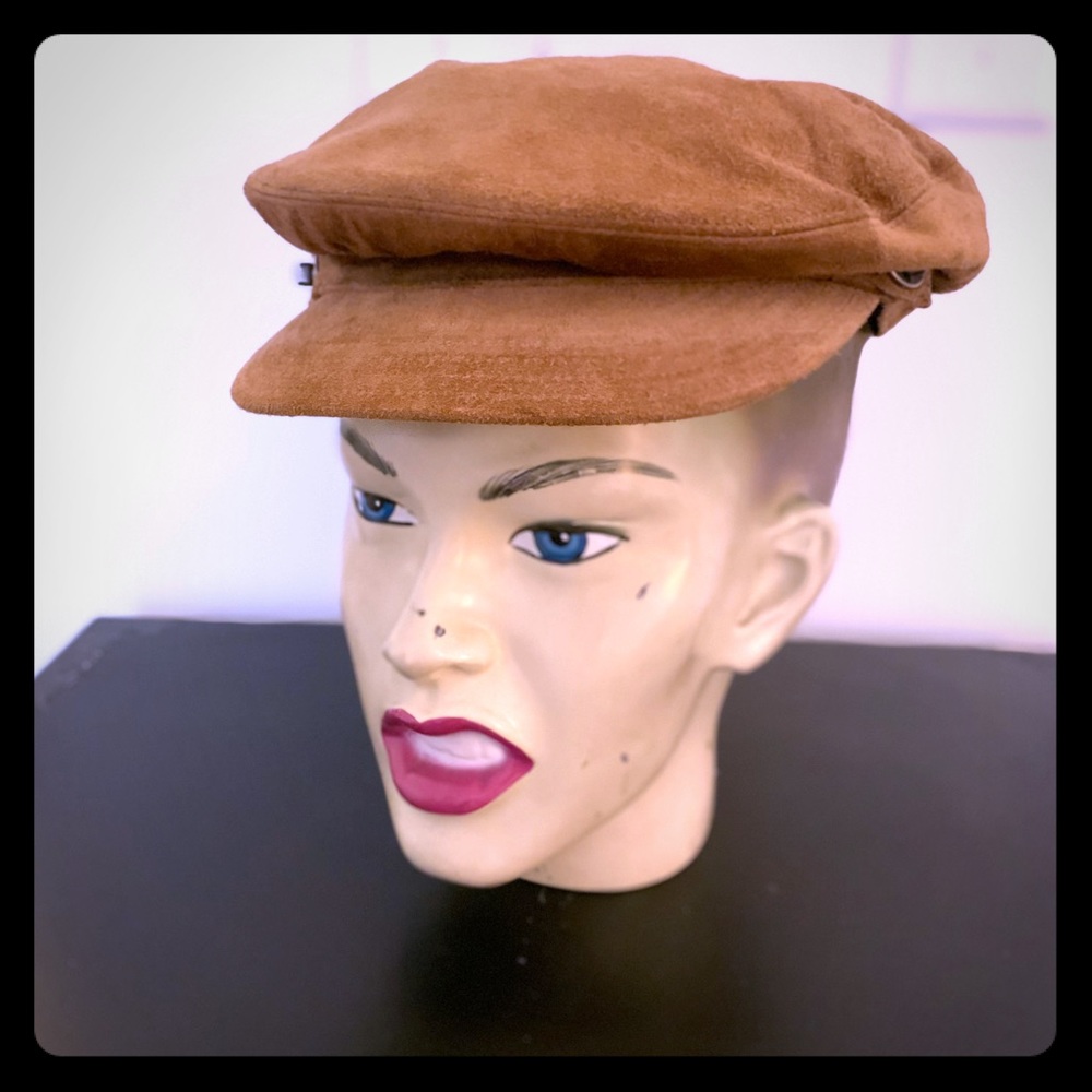 Coach  Vintage Suede Newsboy Hat size Small